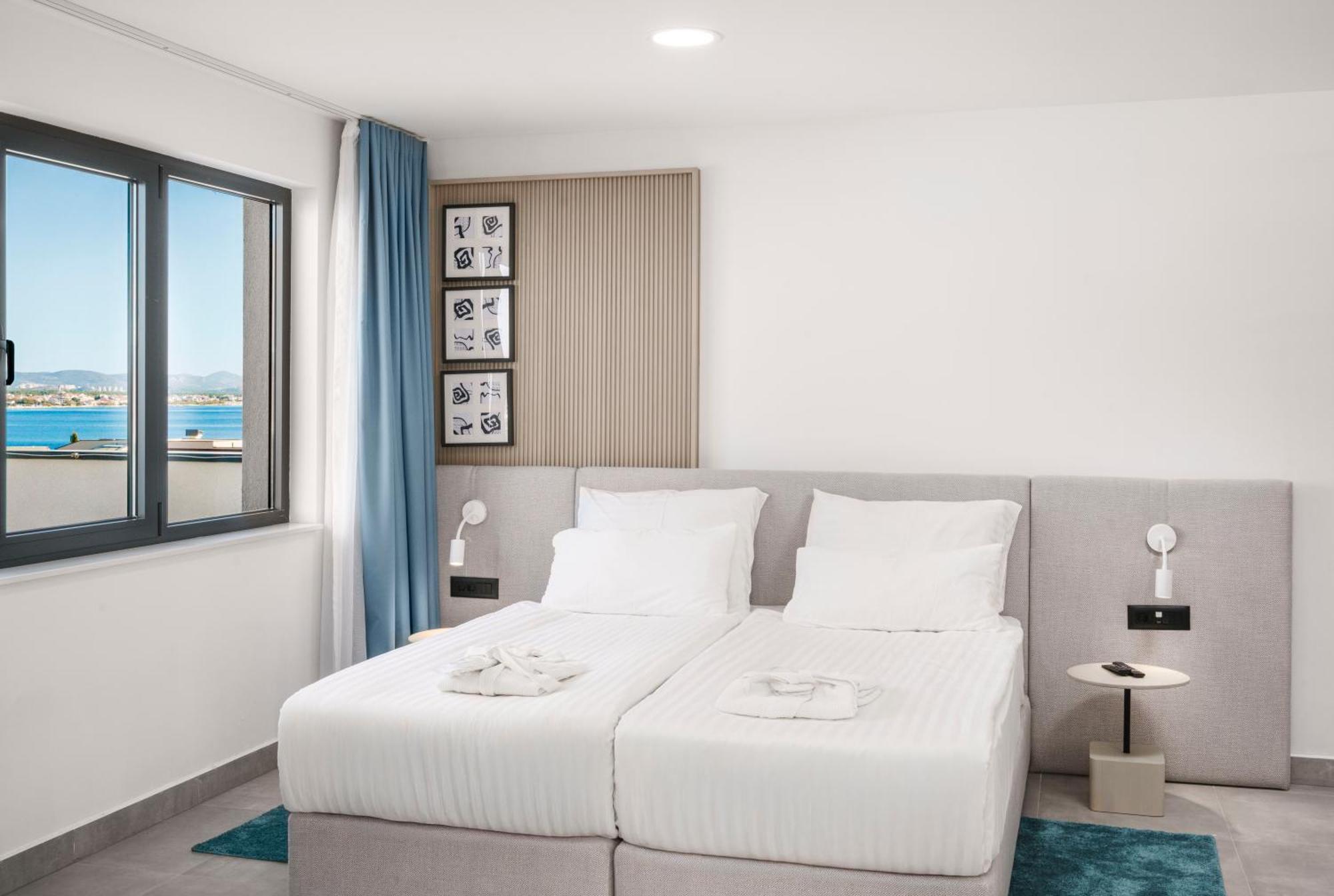 Seesea Hotel 4*