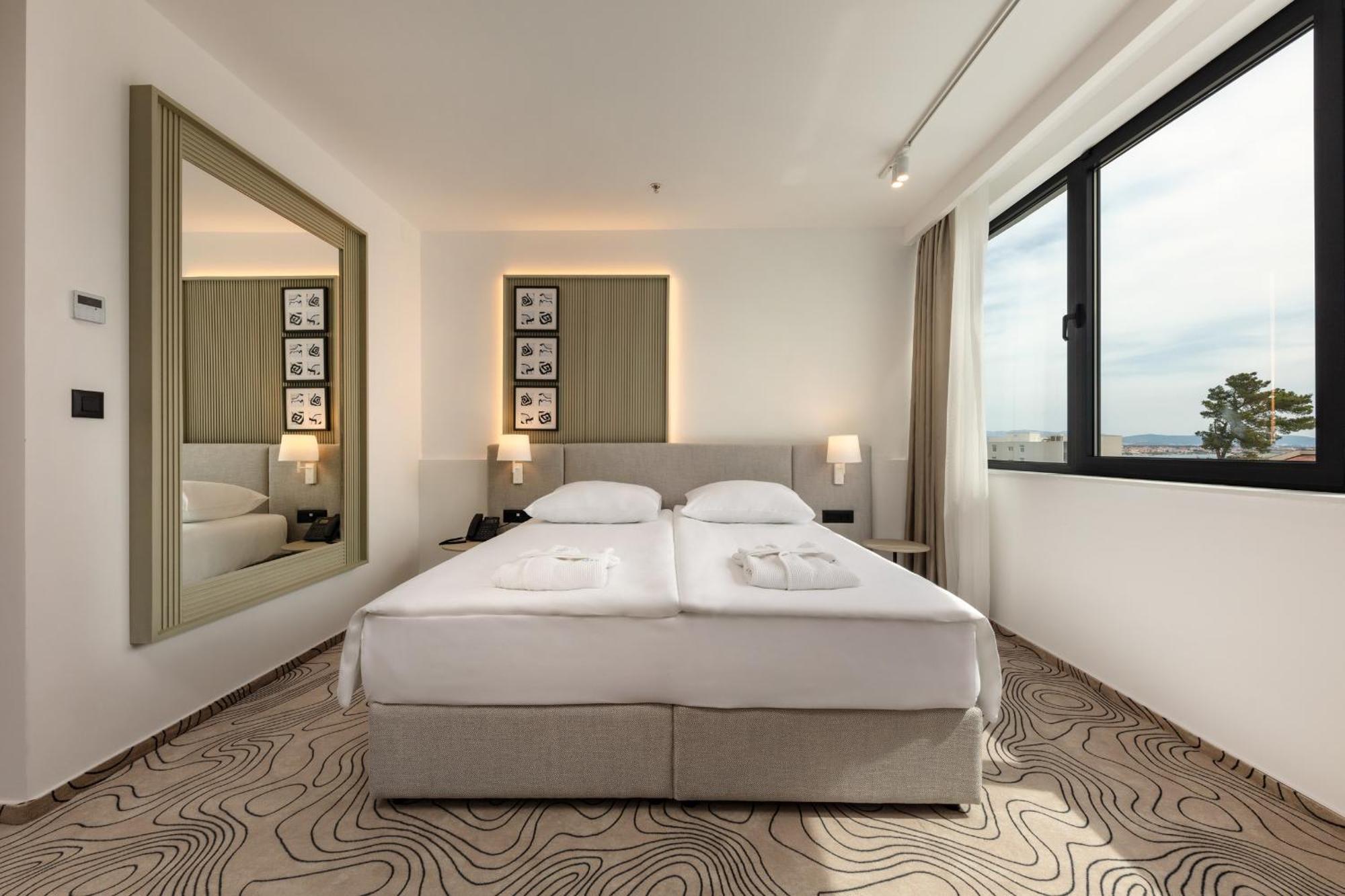 Seesea Hotel